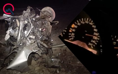 İki gəncin öldüyü dəhşətli qəzanın görüntüləri: 220 ilə gedirlərmiş