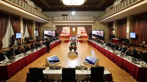 Türkiyə parlamenti İmralıda Öcalanla görüşmək qərarı verdi