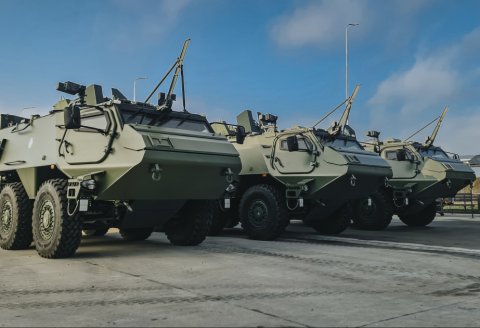 Latviya Ukraynaya 42 ədəd zirehli transportyor verdi