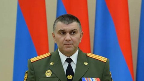 Erməni general beynəlxalq axtarışa verildi