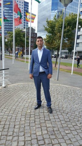 İsazadə yenidən sədr