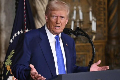 Tramp Zelenskiyə bir neçə gün vaxt verdi