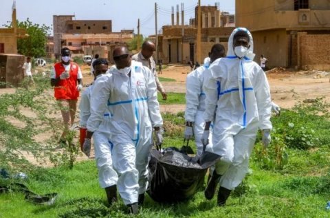 Sudanda kütləvi məzarlıq salındı