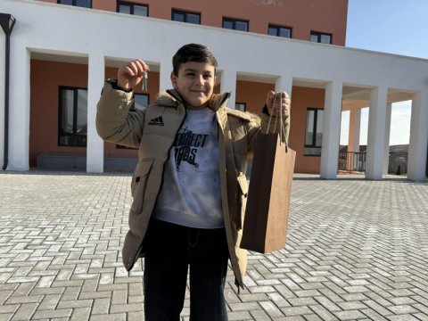 Horovluya köçən ailələrə açarlar təqdim olundu - FOTO