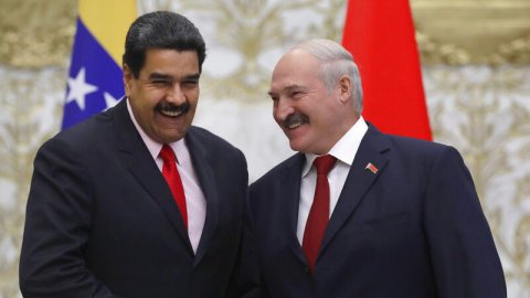 Maduro Belarusa qaça bilər: qapımız açıqdır! - Lukaşenko