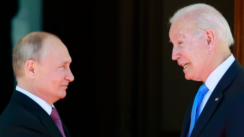 Putin Ukrayna müharibəsinə görə Baydeni ittiham edib