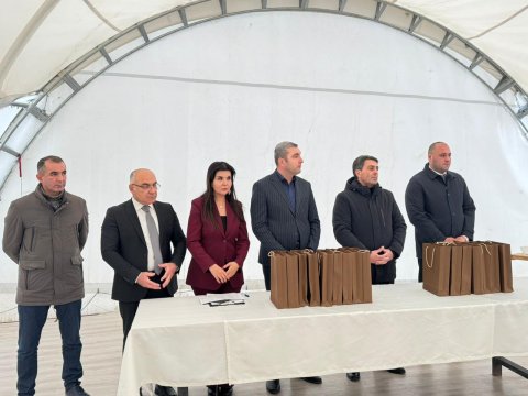 Köç karvanı Laçın şəhərinə çatıb