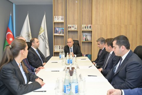 Yeni sədr kollektivə təqdim olundu