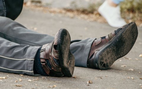 Təsadüfən maşınla vurduğu övladı öldü