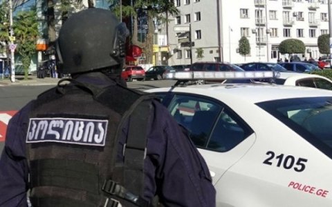 Azərbaycanlı ata-oğul güllələndi