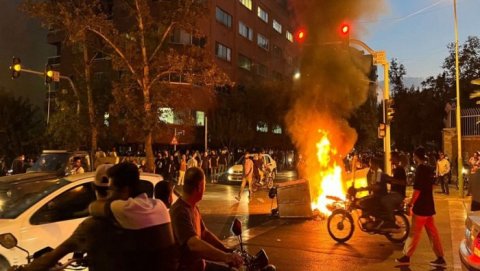 İranda xalq etirazları genişlənir - azı 20 nəfər öldürülüb