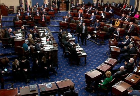 ABŞ senatı Trampa qadağa qoydu