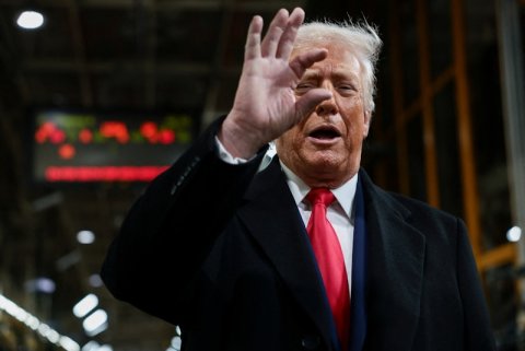 Trampdan İranla bağlı mesaj: Hazır olun!