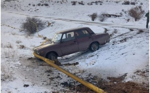 Maşın qaz xəttinə çırpıldı, beş kənd qazsız qaldı