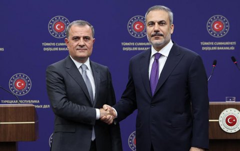 Ceyhun Bayramov Hakan Fidanla danışdı