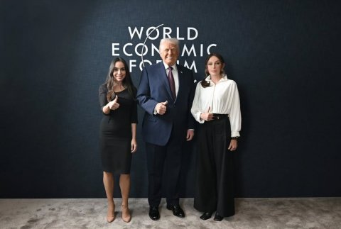 Prezidentin ailəsi Trampla birgə - FOTO