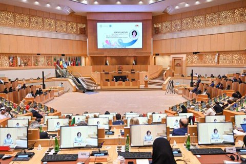 Sahibə Qafarova Əbu-Dabidə Forumunda