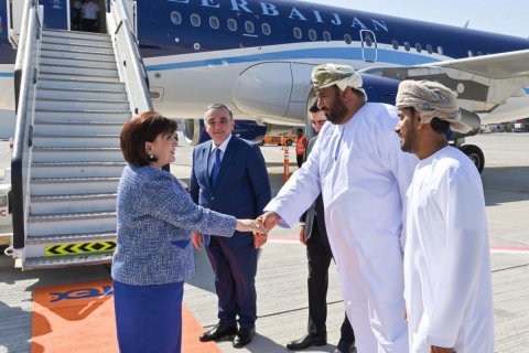 Spiker Omanda səfərdədir