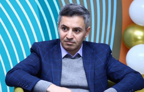 Elza xanım hamıdan əvvəl mənim ağzımı “tikdi" - Aqşin Yenisey