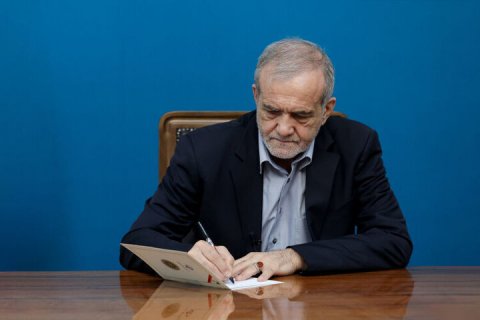 Pezeşkian göstəriş verdi: İran-ABŞ danışıqları başlayır