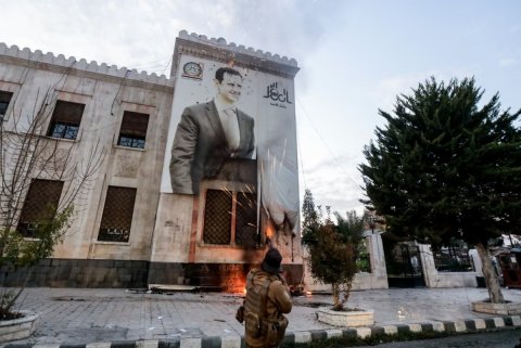 Əsədin son günləri: Reallıqdan qopmuş, videooyunlara aludə lider