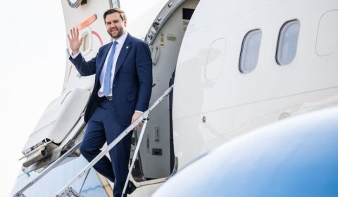 Vens Ermənistandadır