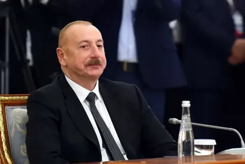 İlham Əliyev: "Xəzərin dibi ilə fiber-optik layihə hazırlanır"