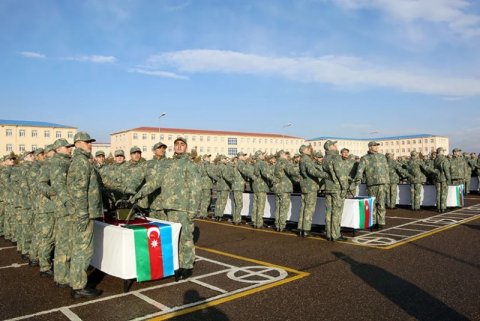 Gənc əsgərlər and içdilər - VİDEO