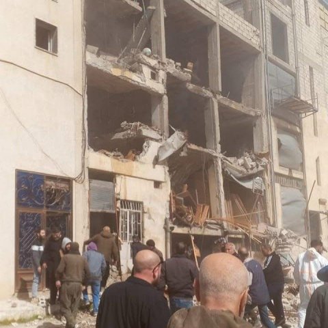 Suriyaya raket qalıqları düşdü: ölənlər var