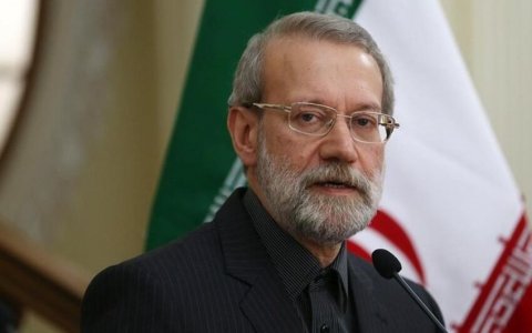 Əli Laricani: “İran uzunmüddətli müharibəyə hazırdır”