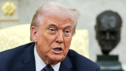 Tramp: Biz hücum etməsəydik, İran edəcəkdi