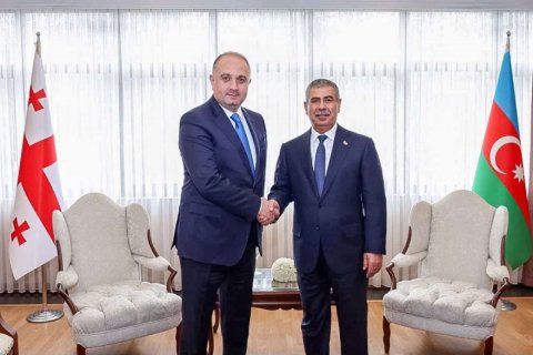 Gürcüstan müdafiə naziri Zakir Həsənova zəng etdi
