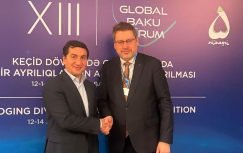 Hikmət Hacıyev Aİ-nin xüsusi nümayəndəsi ilə TRIPP-i müzakirə edib