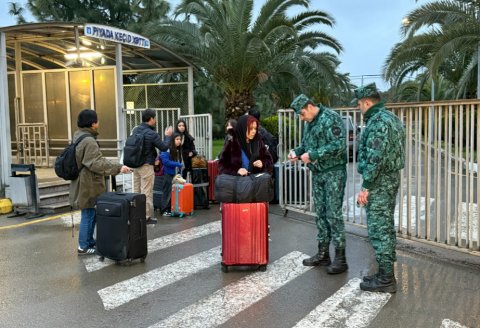 Daha 18 nəfər İrandan Azərbaycana təxliyə olundu