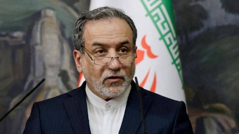 “Hörmüz boğazı düşmənlərimiz üçün bağlıdır” - Əraqçi