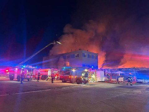 İsrailin silah zavodu yandırıldı