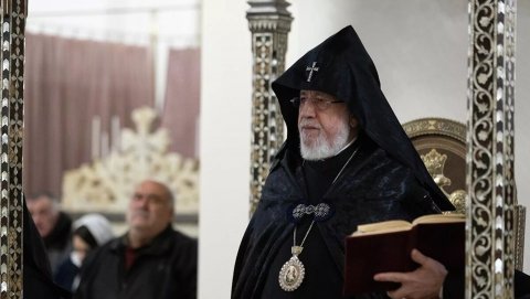 II Qareginin Tbilisiyə getməsinin qarşısı alındı