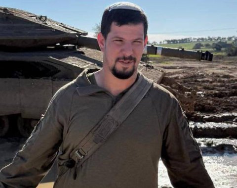 Natenyahu ölən hərbçinin fotosunu paylaşdı