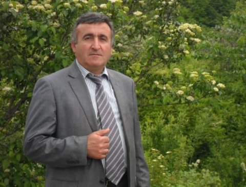 RUHUMUZU İŞIĞA BƏLƏYƏN ŞAİR