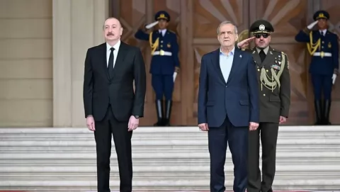 Pezeşkian: "Dost və qardaş xalqlar ağır günlərdə bir-birinə daha sıx bağlanır"