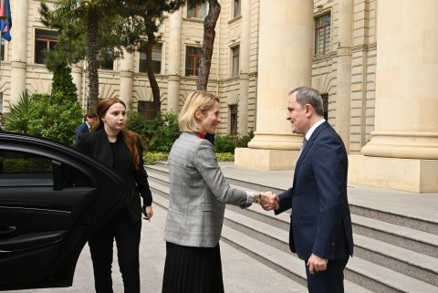 Bayramov Kallası qarşılayıb
