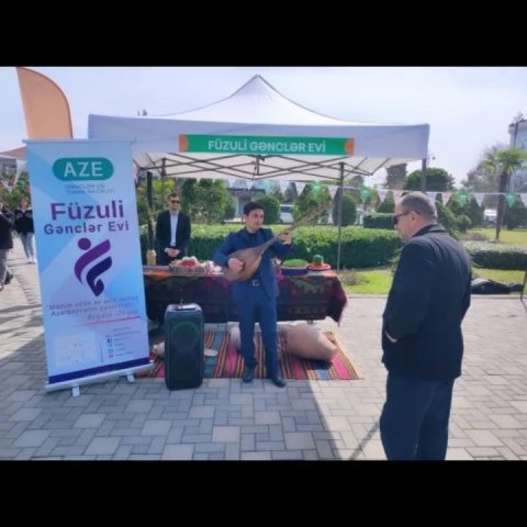 Yeraltı düşmənləri məhv   edən gənc musiqiçi…