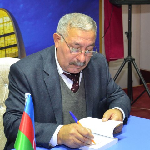 Sədaqətli dost,   dəyərli qələm sahibi